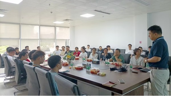 “暢談“新”聲，我與公司共成長(zhǎng)”